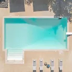Villa Kimia 8, Emma *